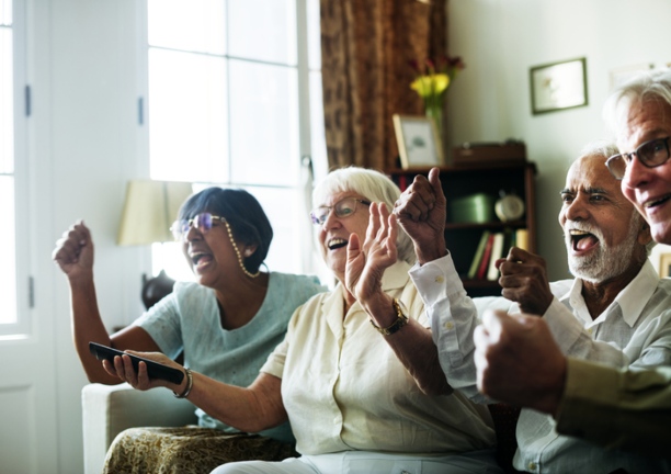 Senoirs using the amenities at The Calonial Oaks Skilled Nursing and Rehabilitation in Bossier City